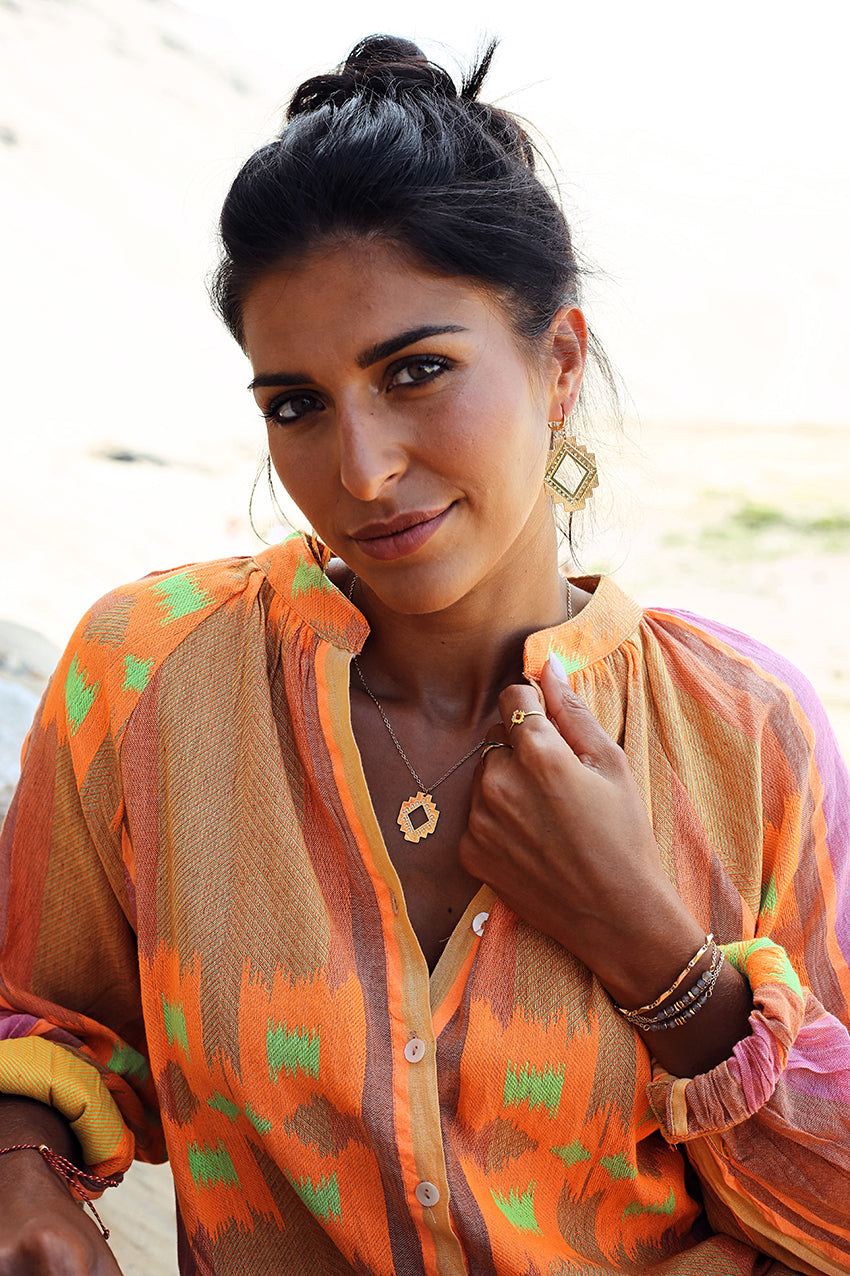 GRANDES BOUCLES D'OREILLE KILIM DORÉES