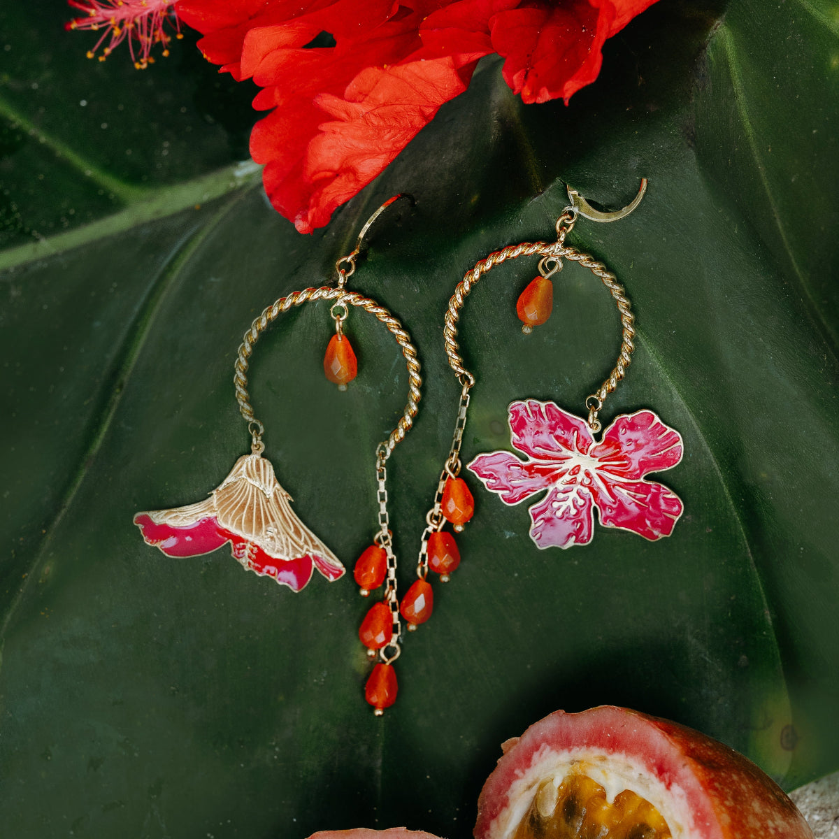 BOUCLES D'OREILLE CAPSULE HIBISCUS - TROPIQUES