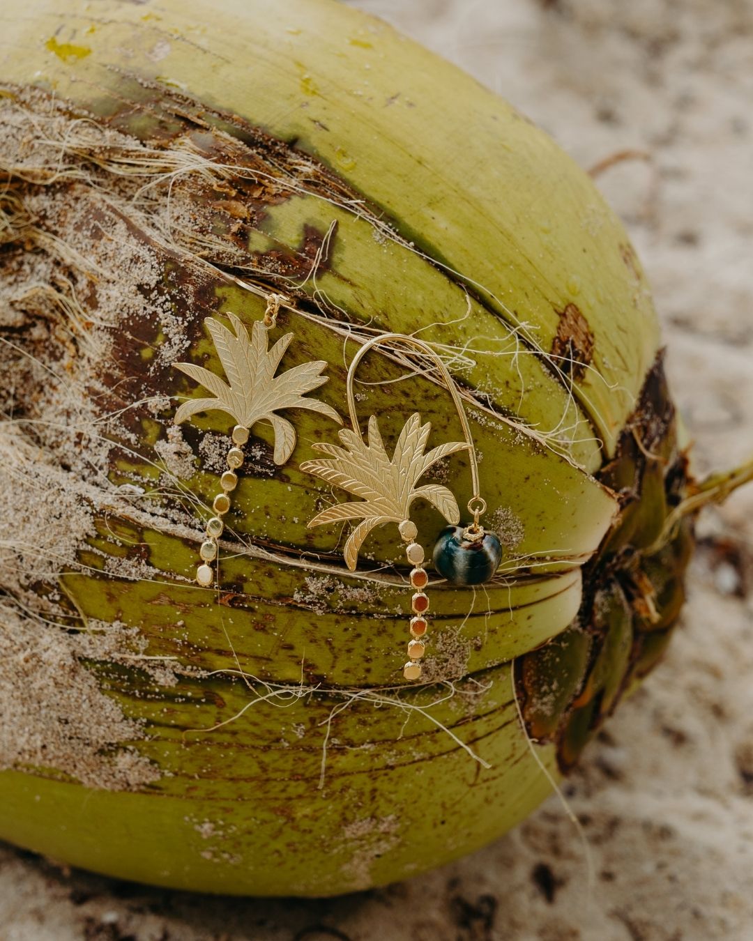 BOUCLES D'OREILLE PALMIER ASYMETRIQUES - TROPIQUES